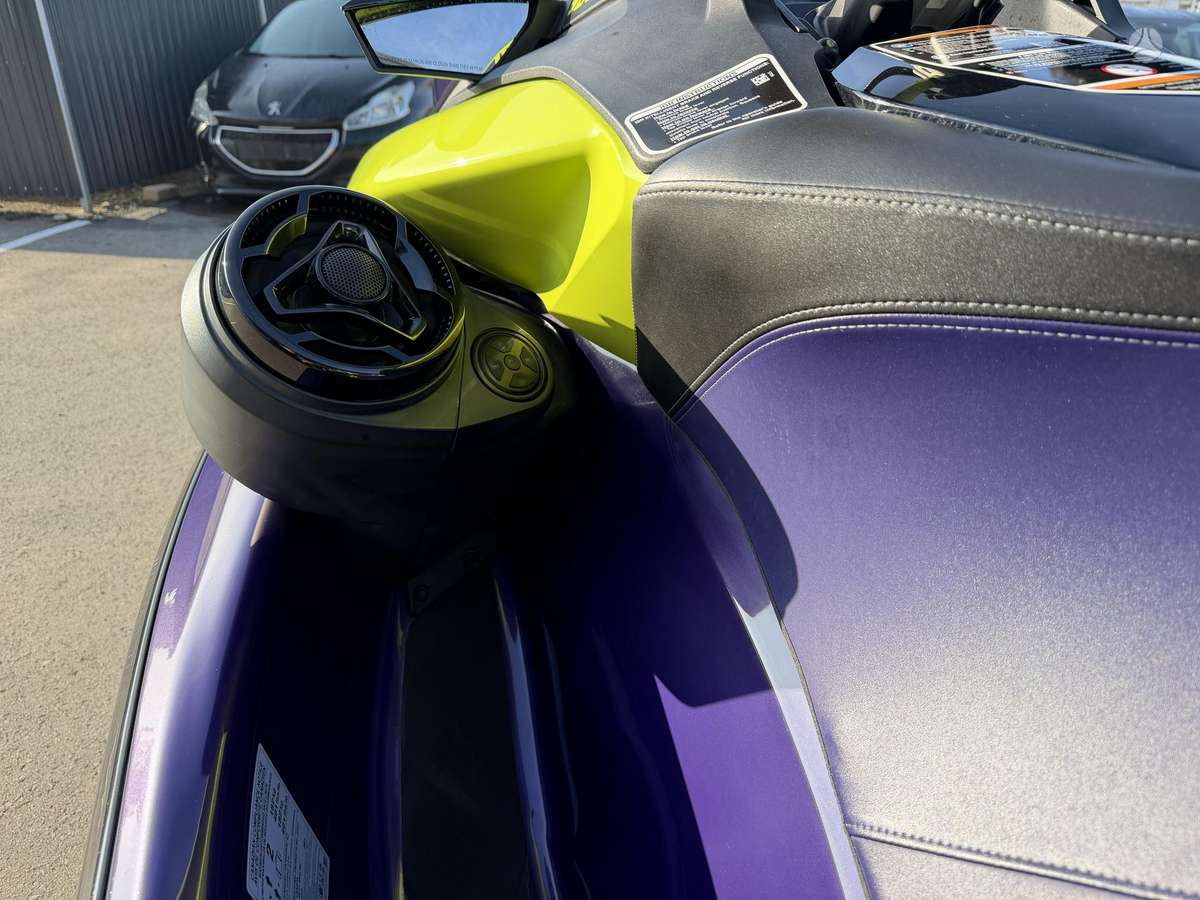 Sea-Doo Rxp300, jet skis
