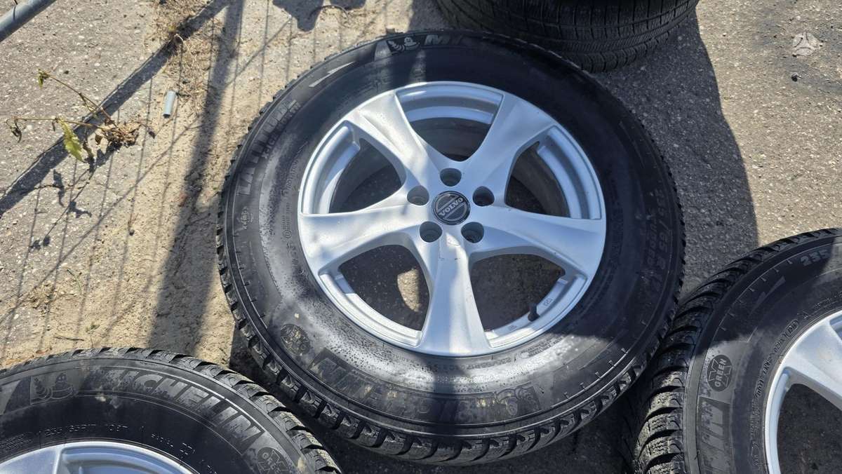 Volvo XC90, light alloy, R17