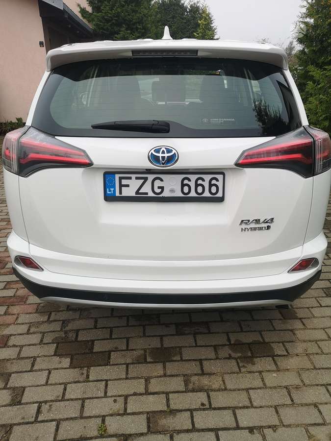 Toyota RAV4 - 5