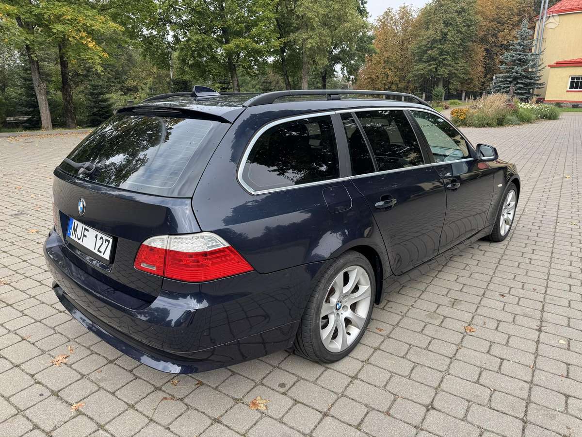 BMW 520, 2.0 l., wagon
