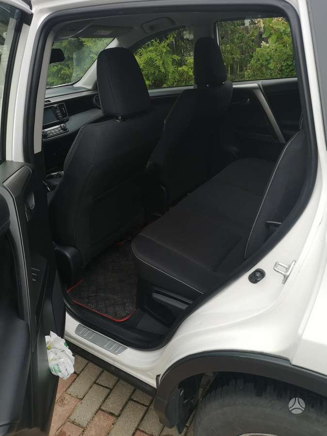 Toyota RAV4 - 12