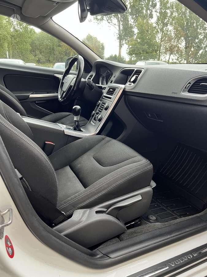 Volvo V60, 1.6 l., wagon
