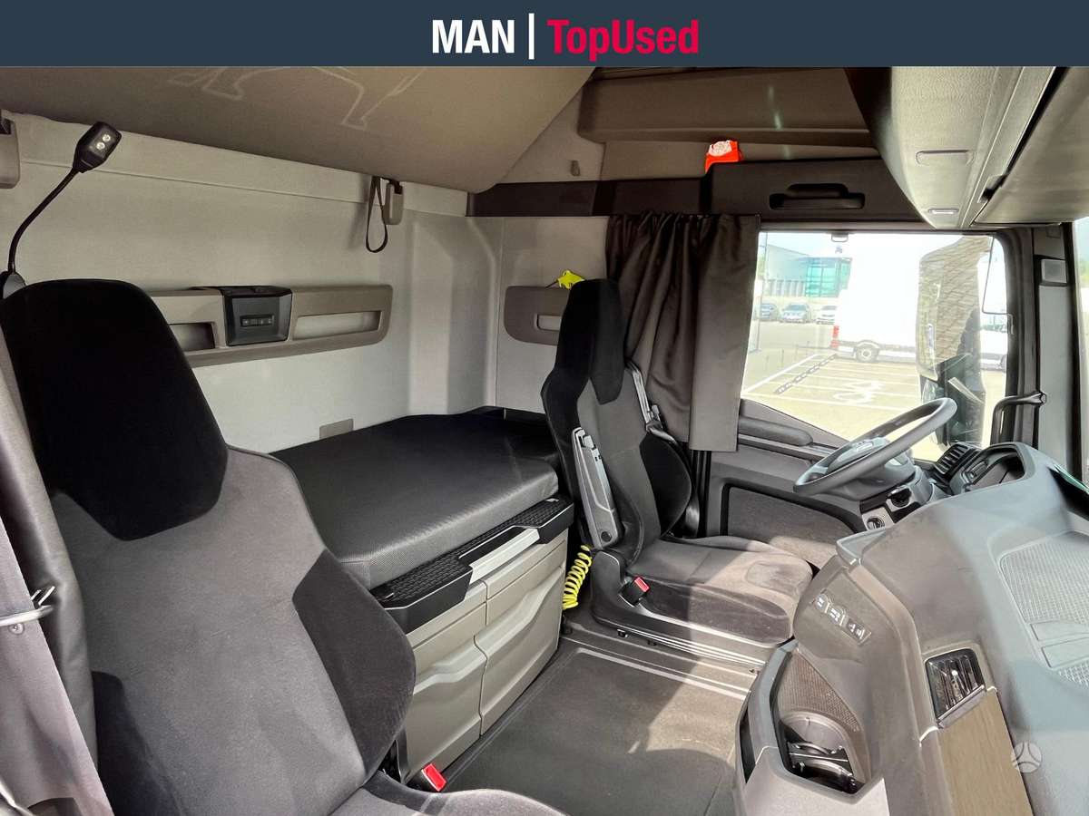 MAN TGX 18.480 4x2 GX LED D30 (0799), double sleeper