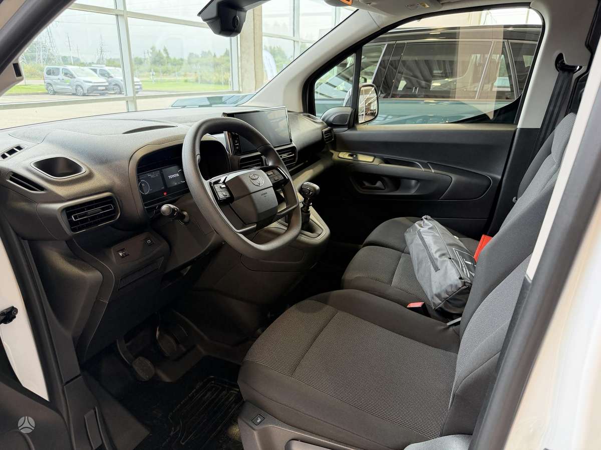 Toyota Proace City - 7