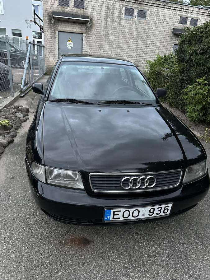 Audi A4, 1.9 l., Седан
