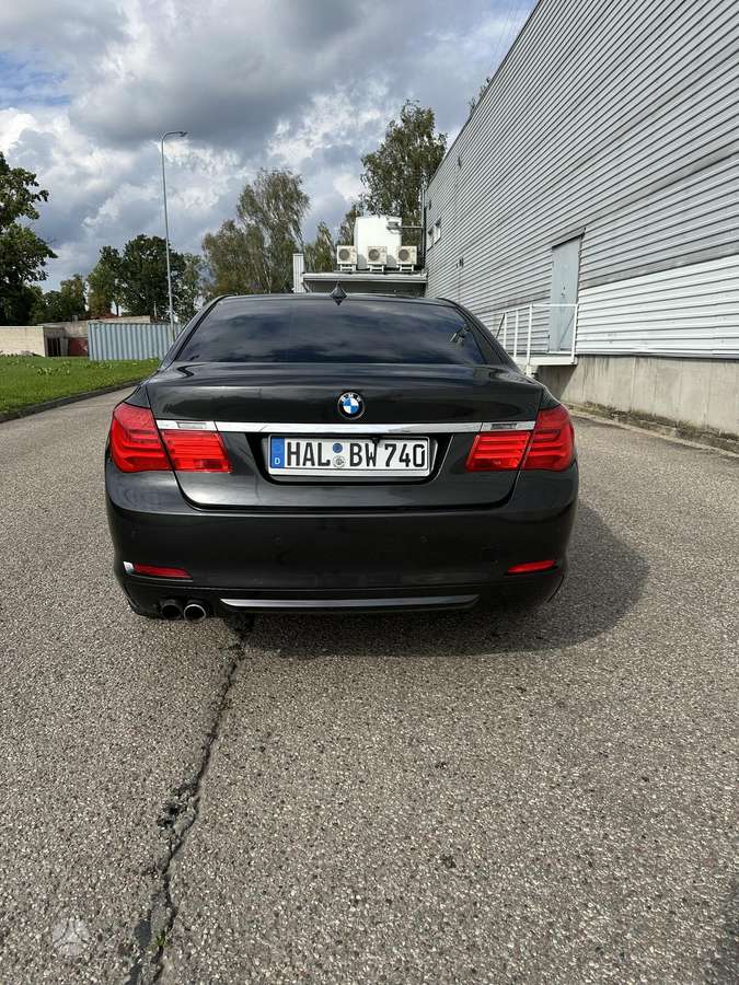 BMW 730, 3.0 l., Седан