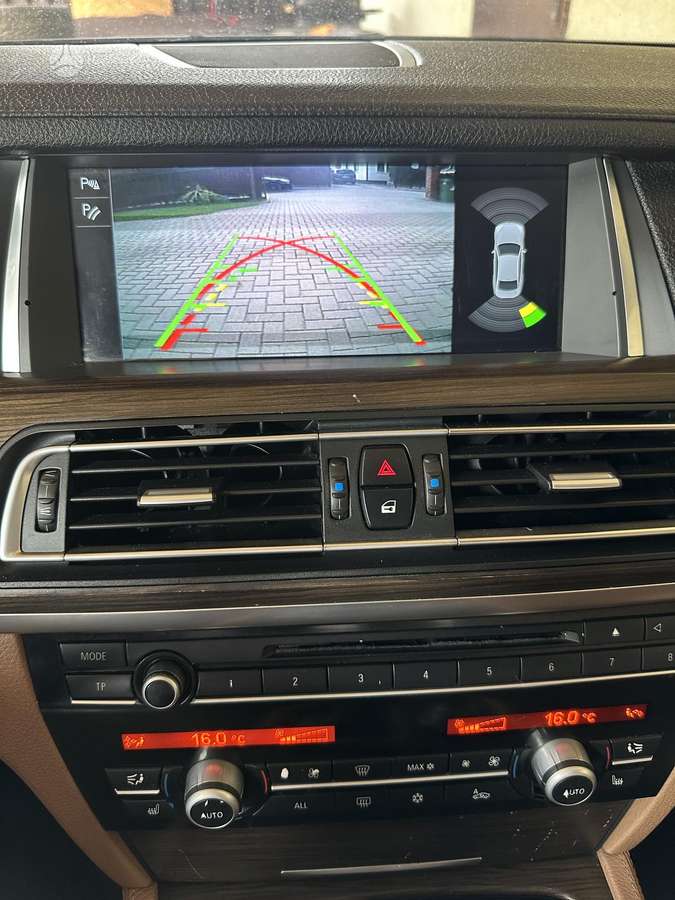 BMW 730, 3.0 l., Седан