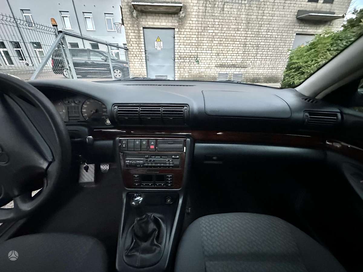 Audi A4, 1.9 l., Седан