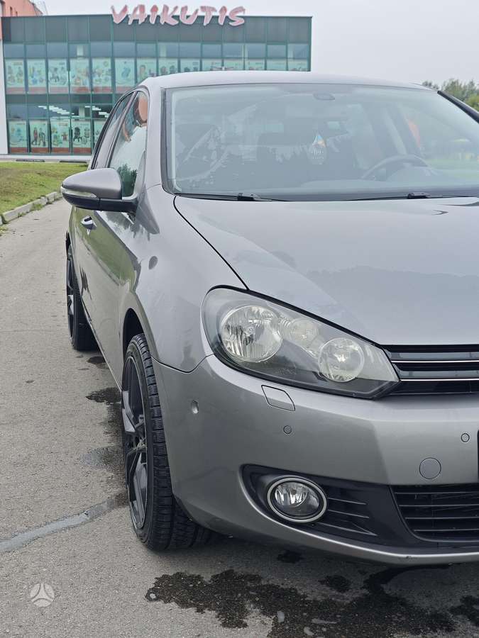 Volkswagen Golf - 4
