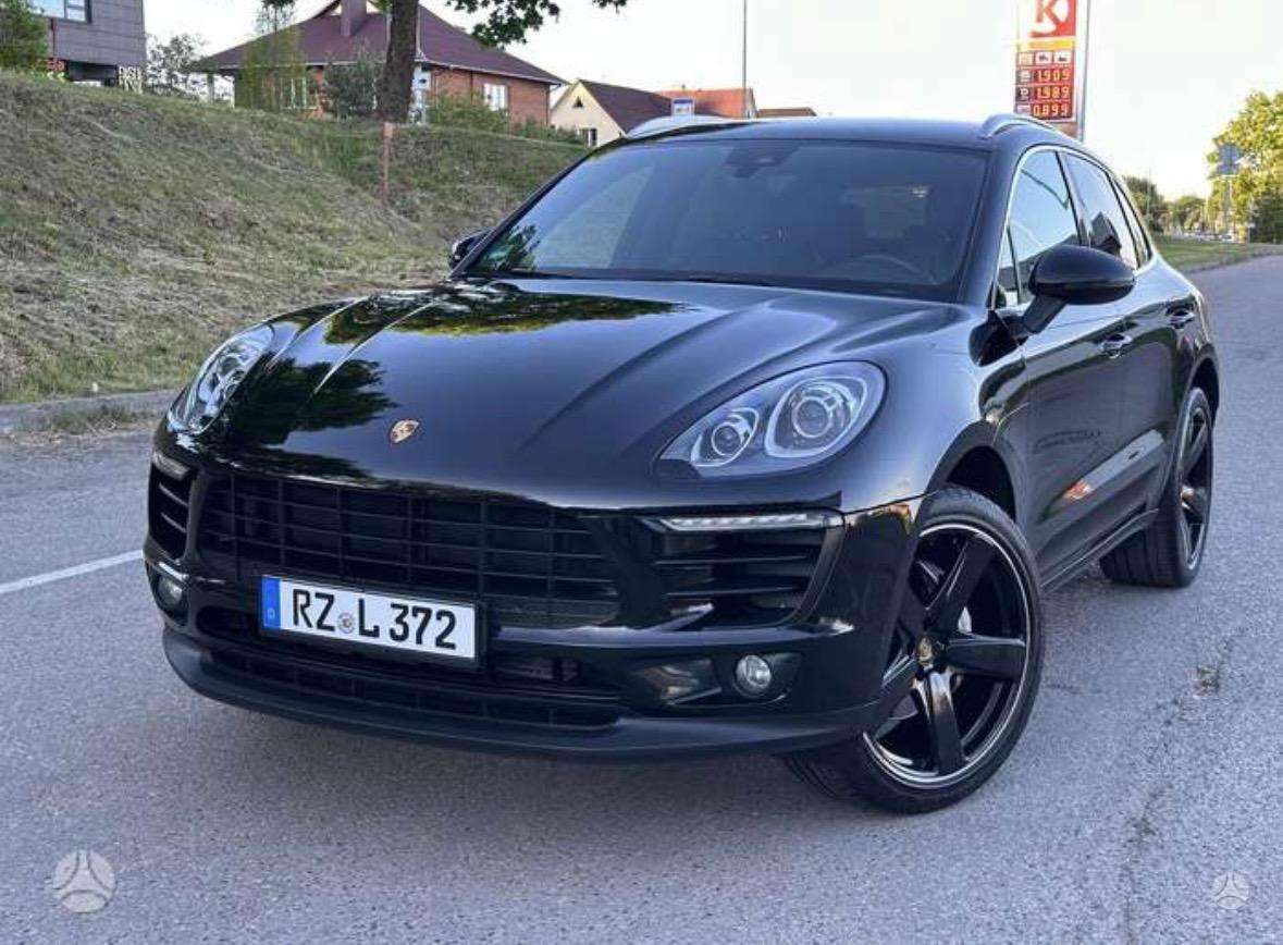 Porsche Macan - 1
