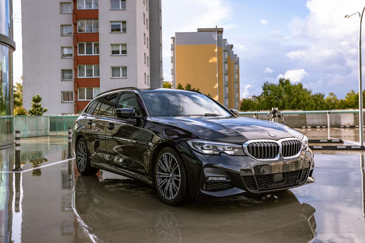 BMW 320, 2.0 l., wagon