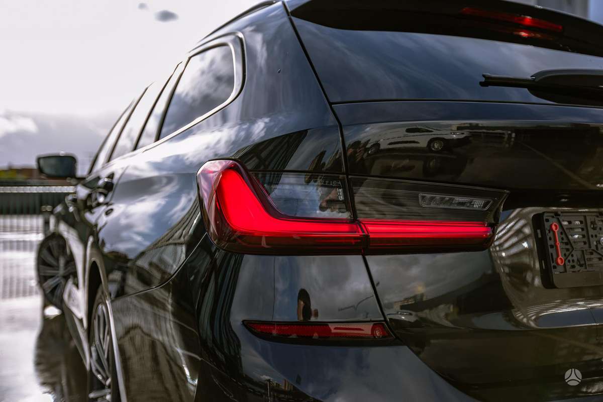 BMW 320, 2.0 l., wagon