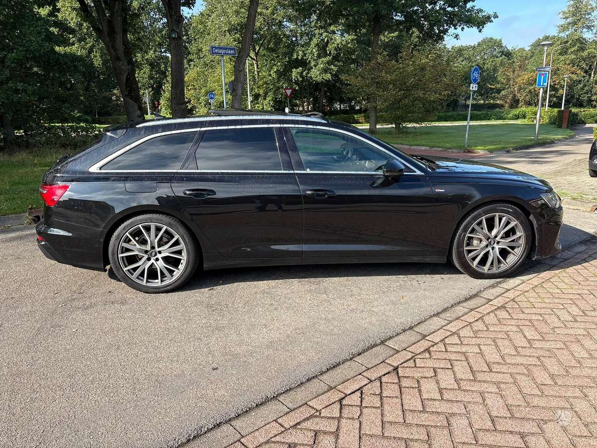 Audi A6, 2.0 l., universalas