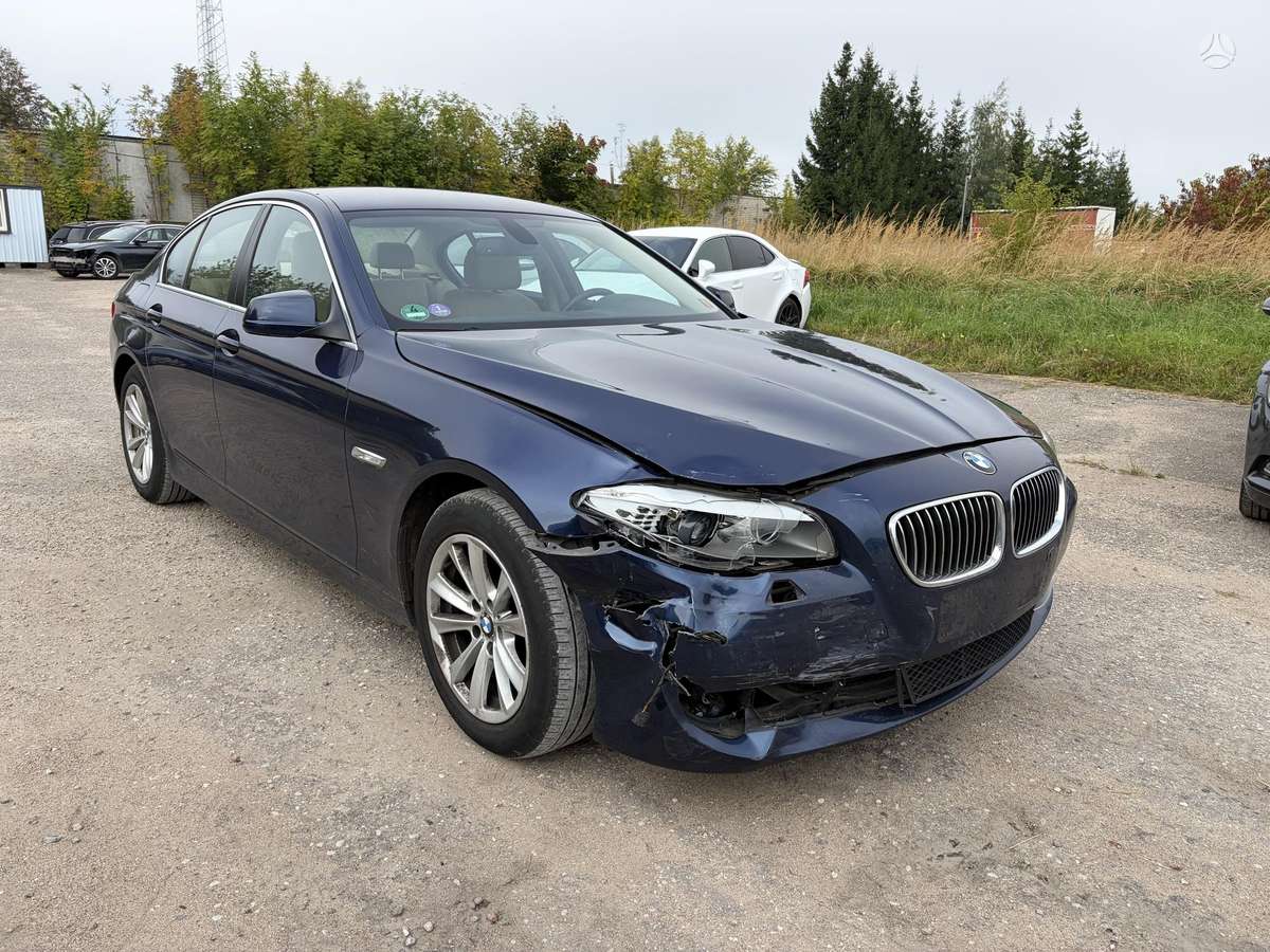 BMW 523, 3.0 l., Седан