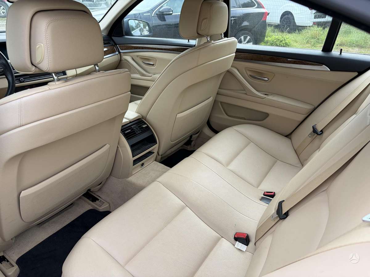 BMW 523, 3.0 l., Седан