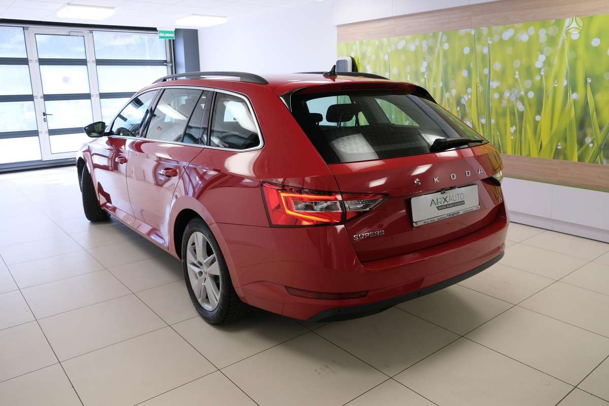 Škoda Superb - 4