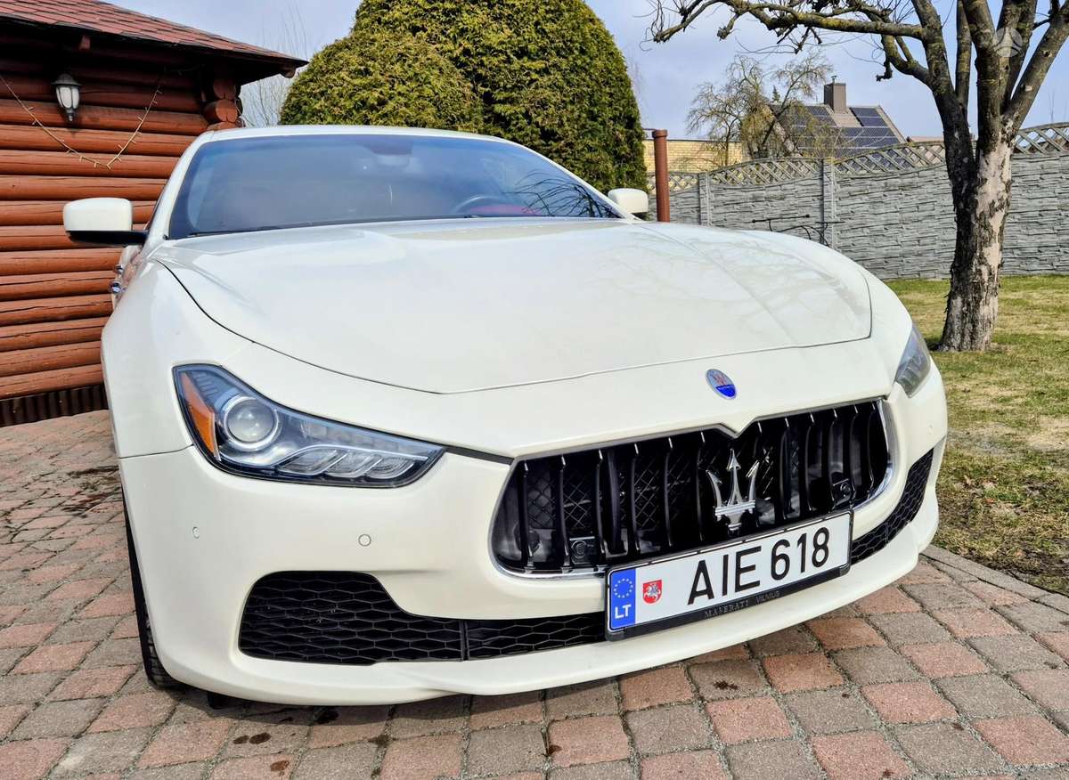 Maserati Ghibli, 3.0 l., Седан