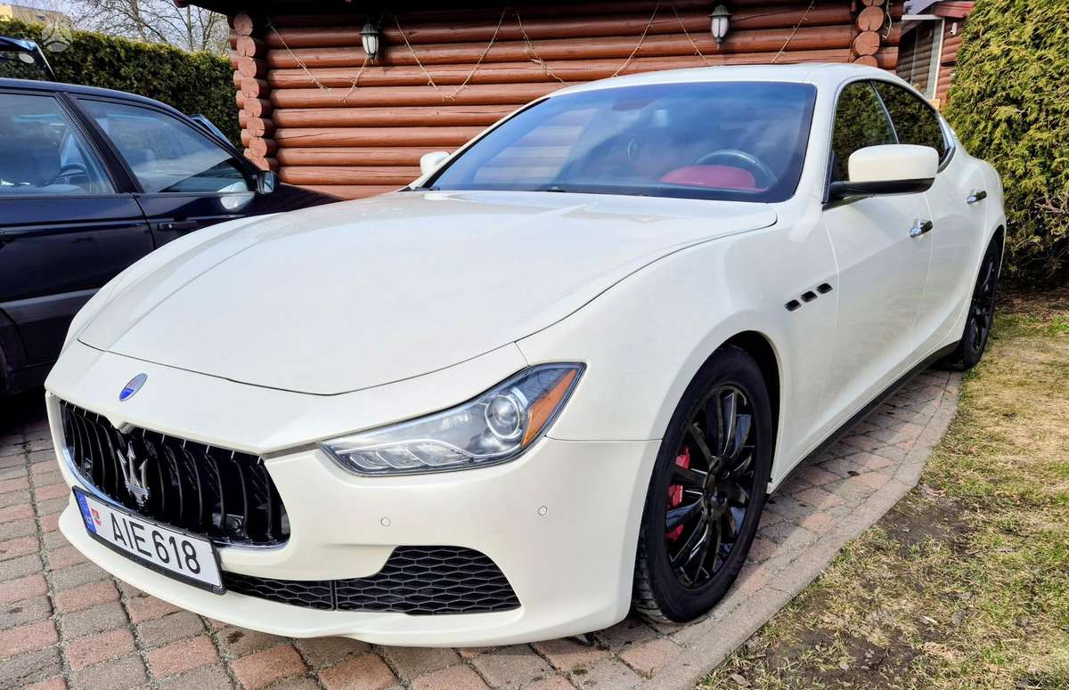 Maserati Ghibli, 3.0 l., Седан