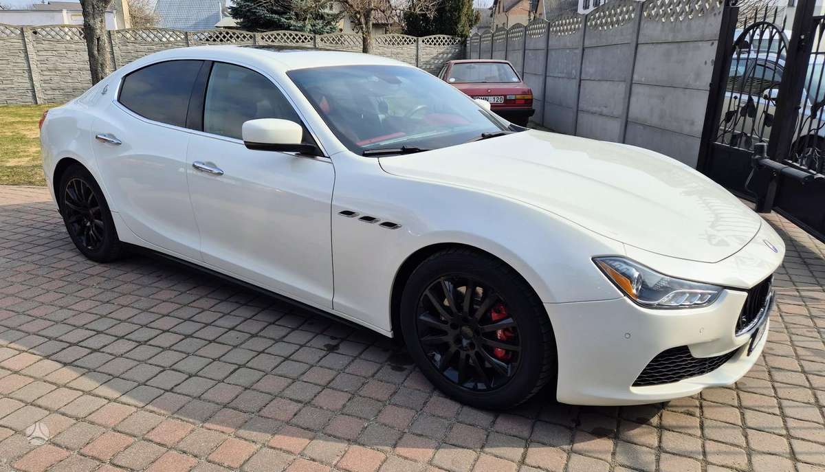 Maserati Ghibli, 3.0 l., Седан