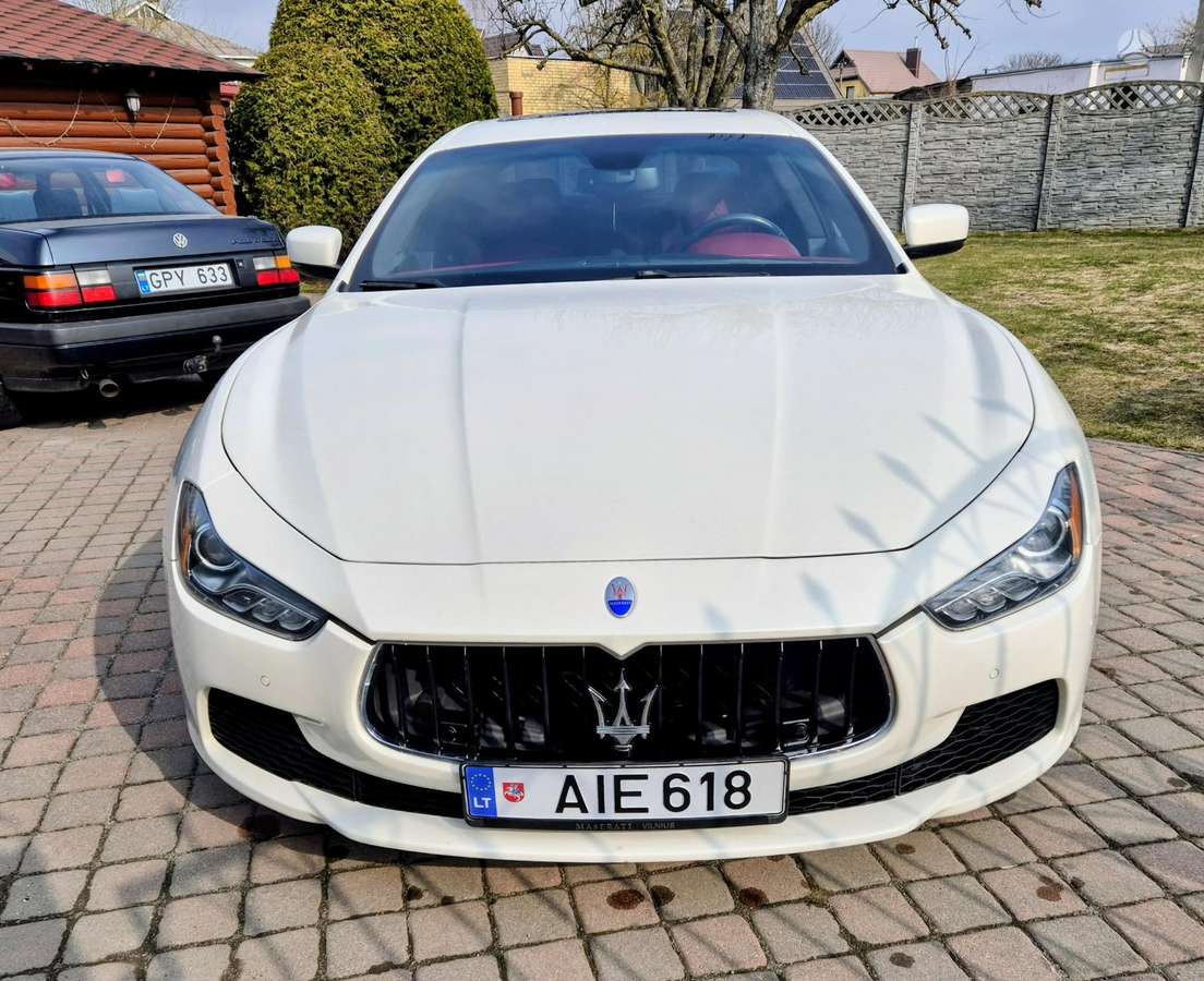 Maserati Ghibli, 3.0 l., Седан
