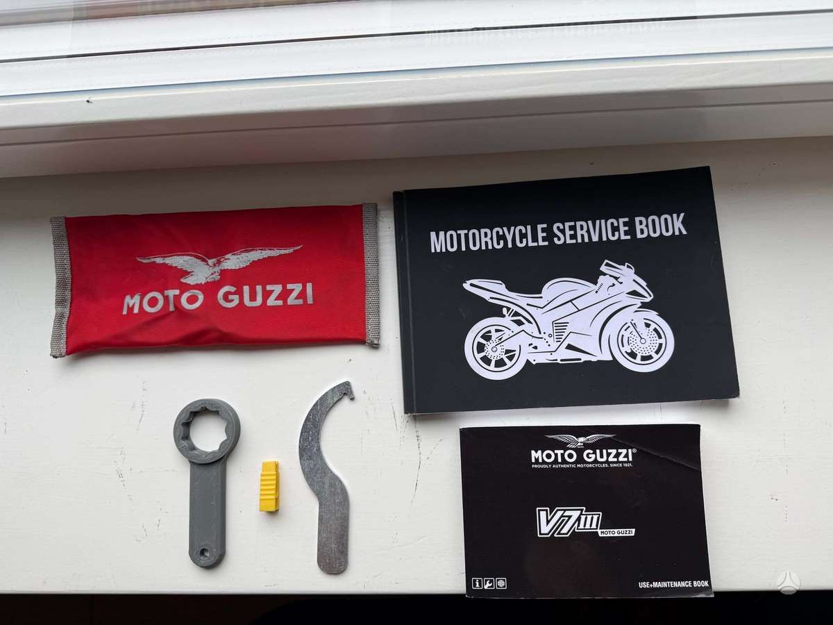 Moto Guzzi V7 750cc, street / classic