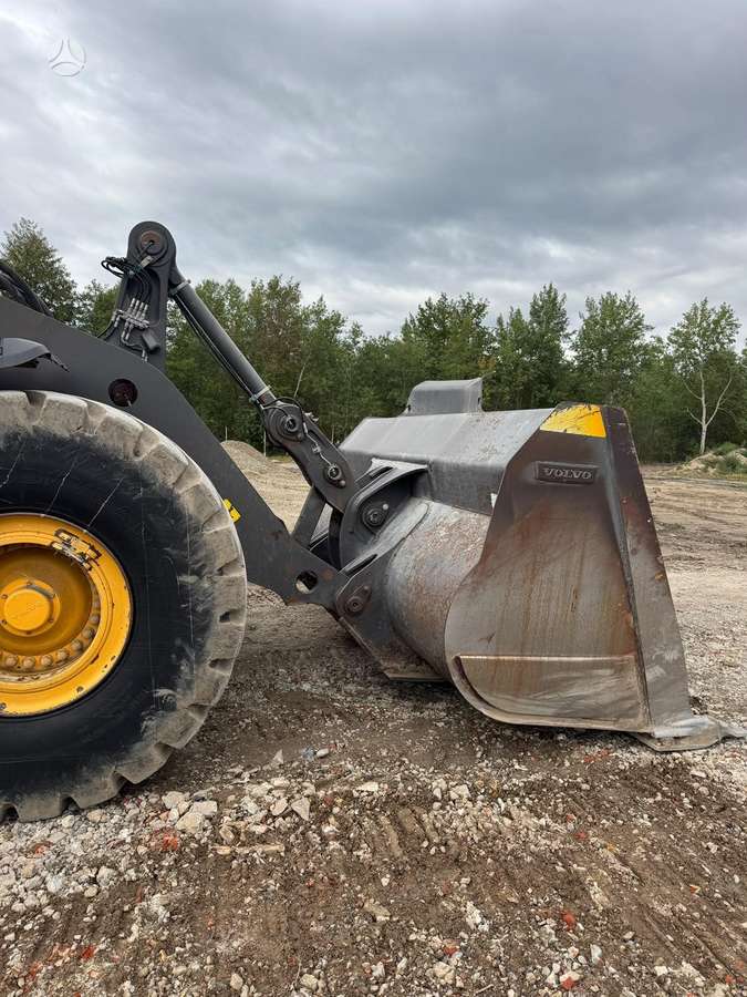 Volvo L180H, frontal loader