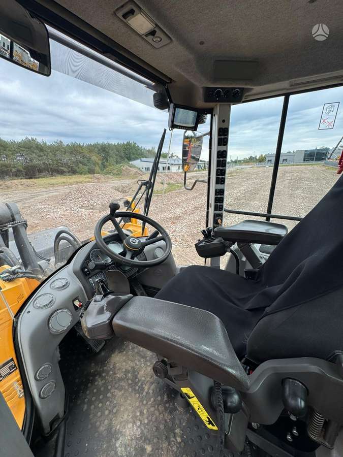 Volvo L180H, фронтальные погрузчики