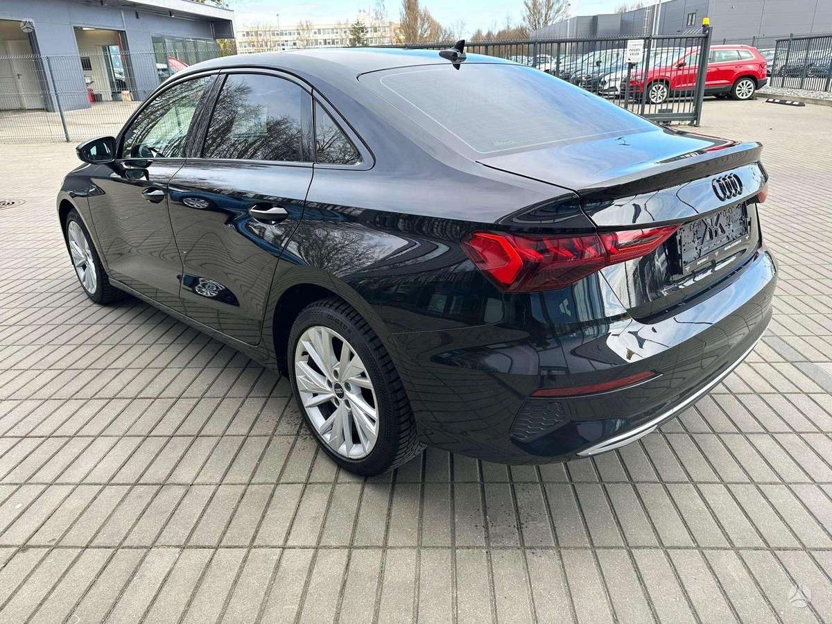 Audi A3, 1.0 l., Седан