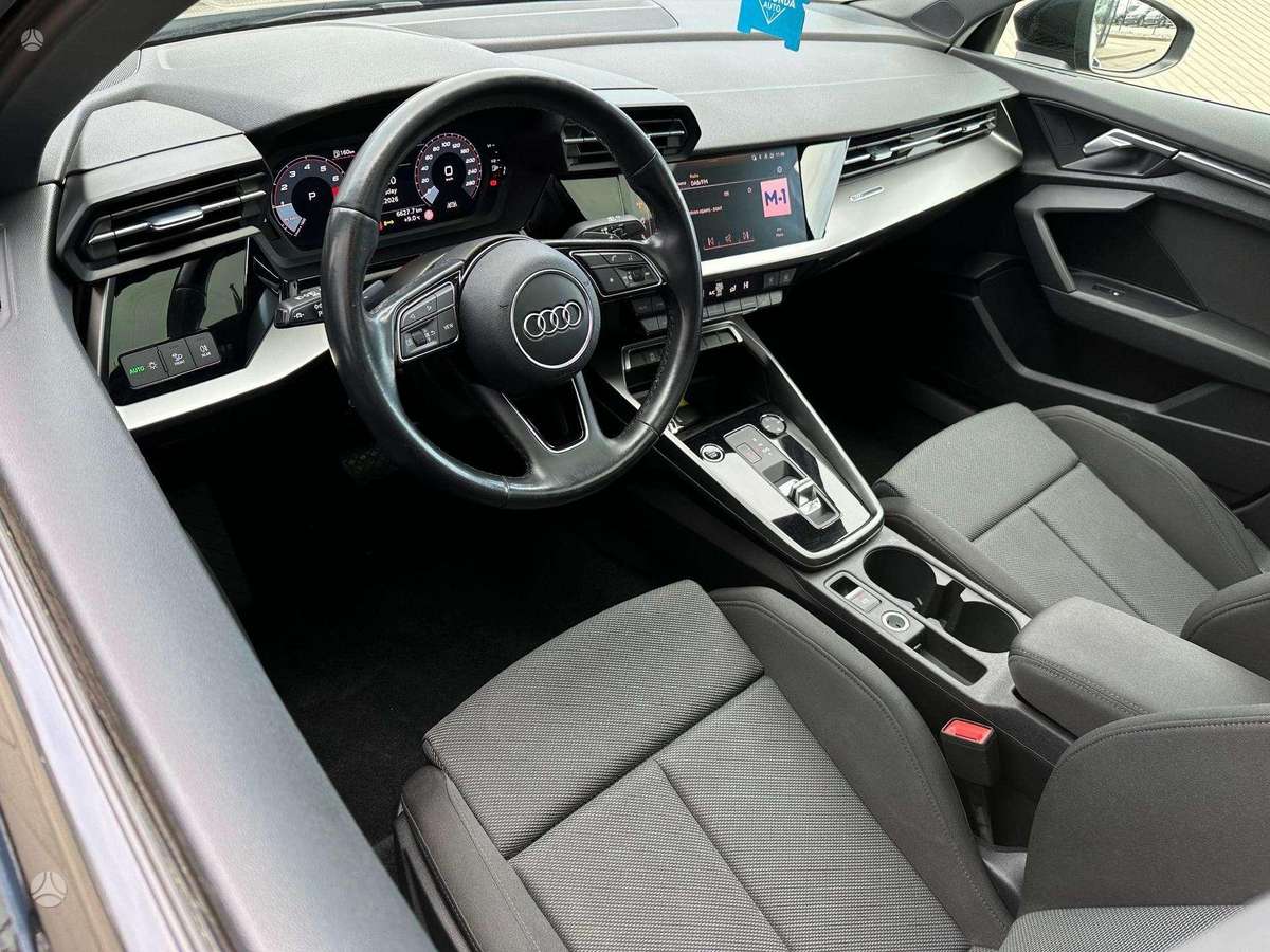 Audi A3, 1.0 l., Седан