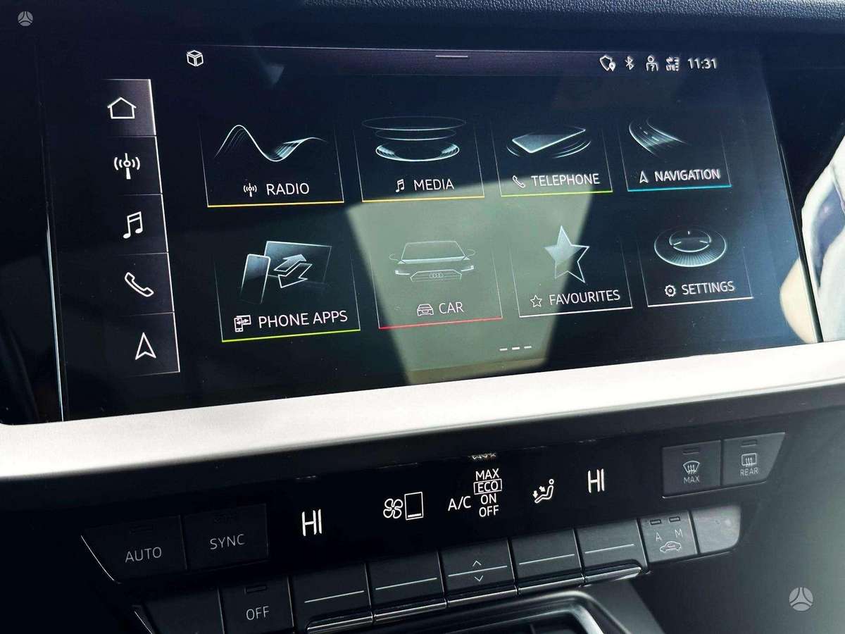 Audi A3, 1.0 l., Седан
