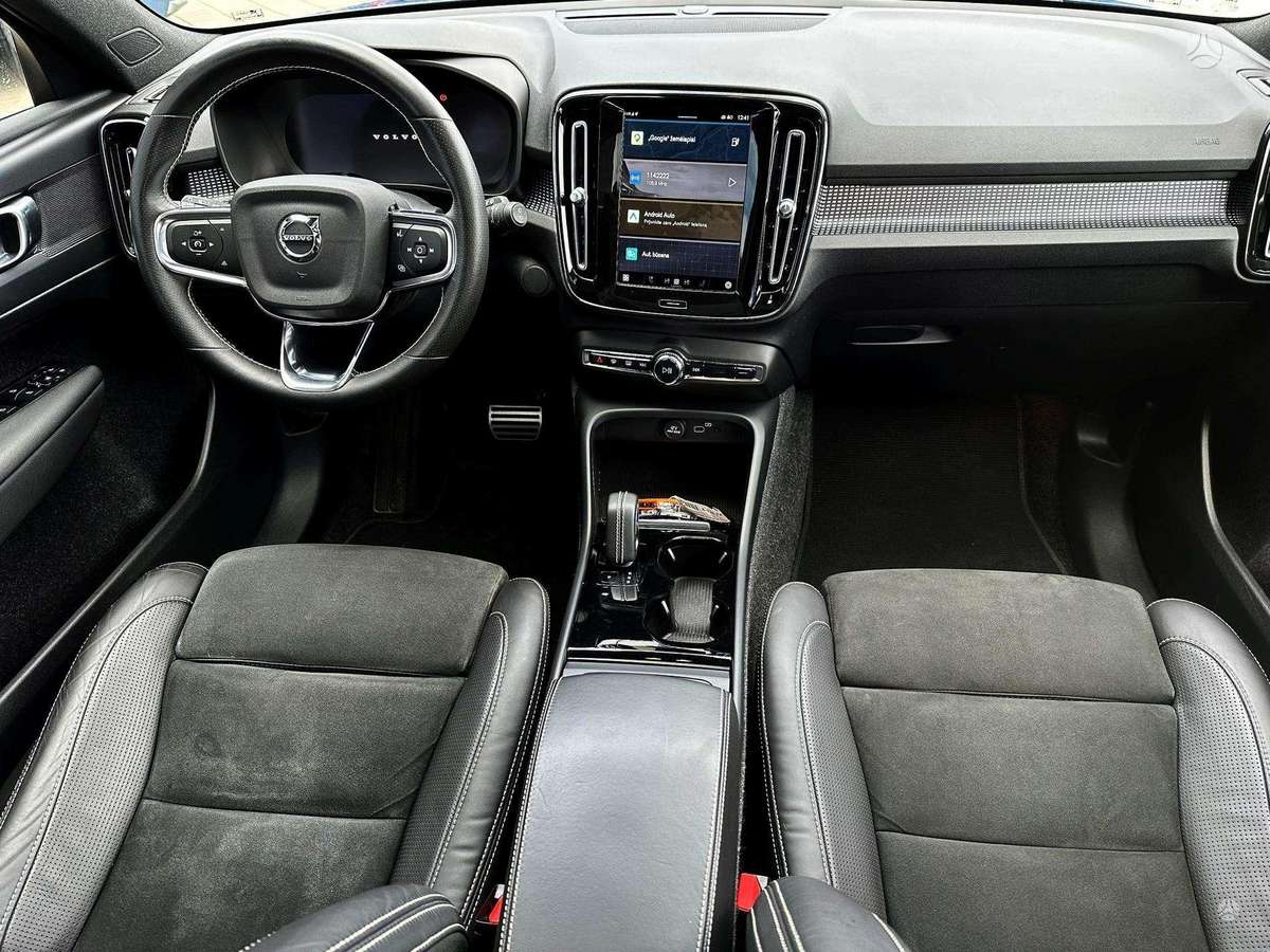 Volvo XC40 - 10