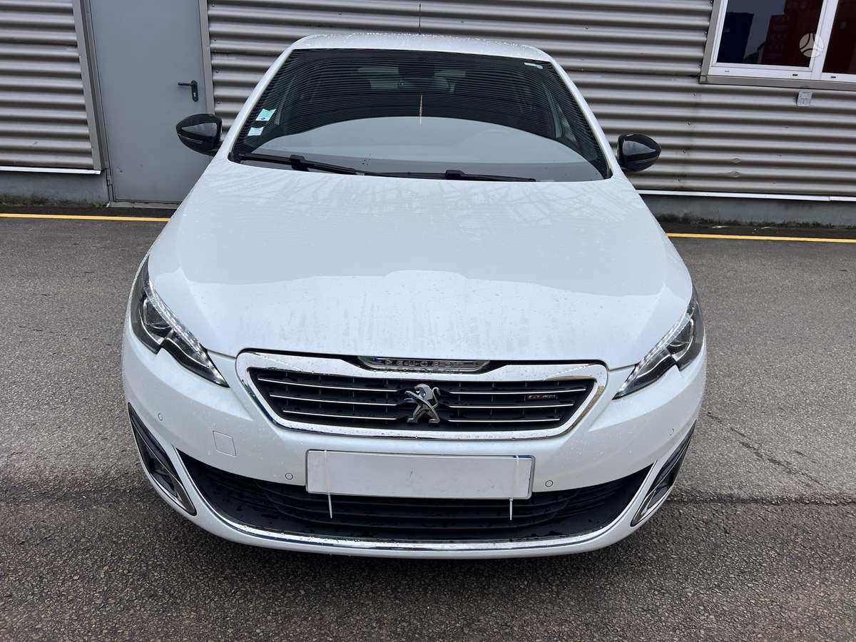 Peugeot 308, 1.2 l., hatchback