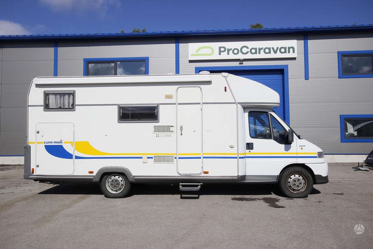 Euramobil C 672 HB, campers