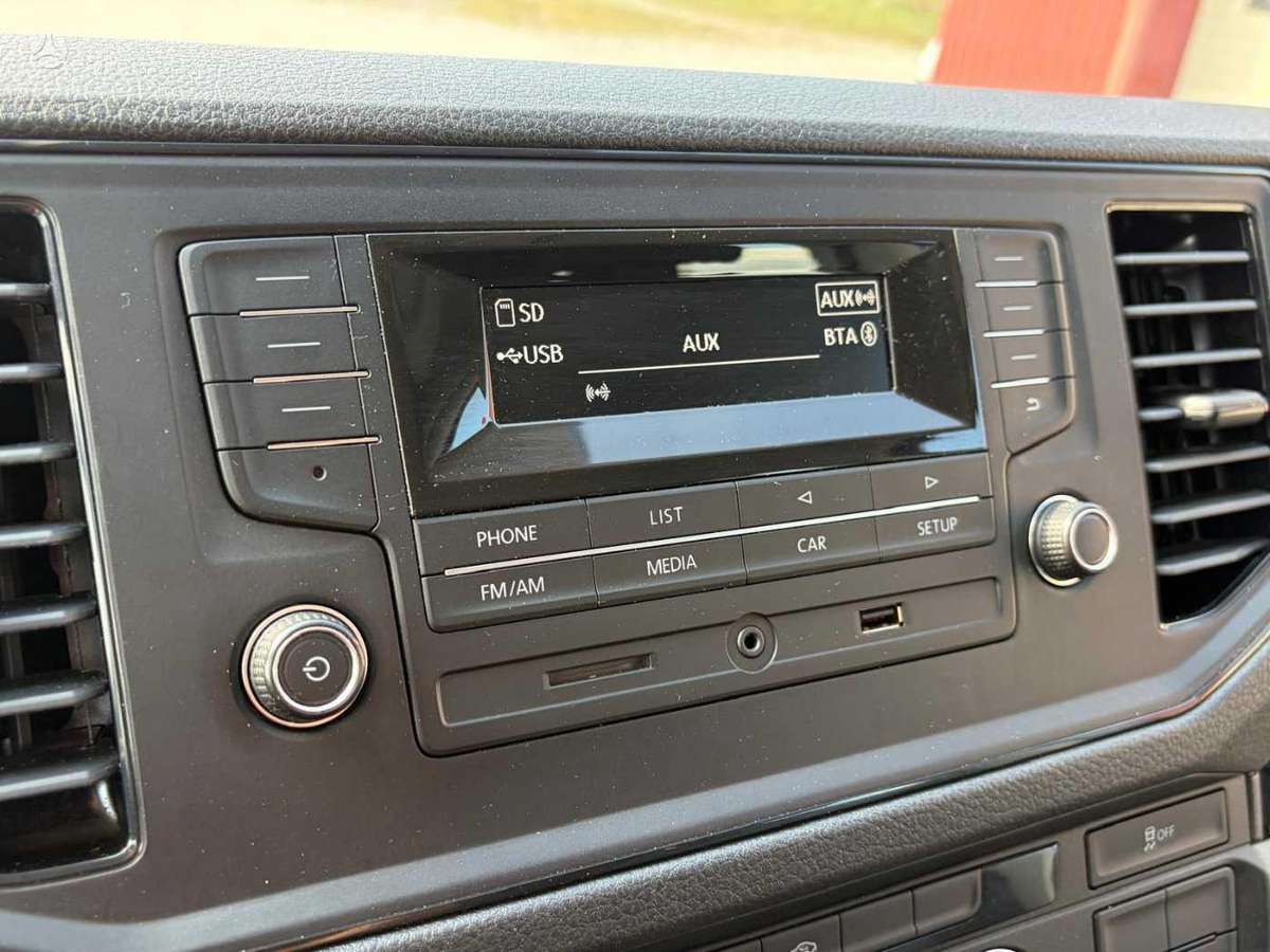 Volkswagen Crafter - 12
