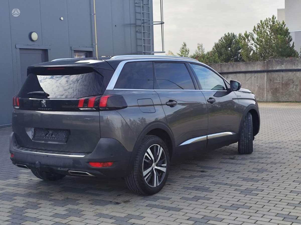 Peugeot 5008 - 9
