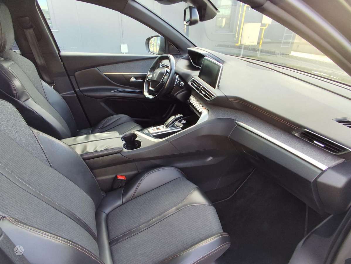 Peugeot 5008 - 12