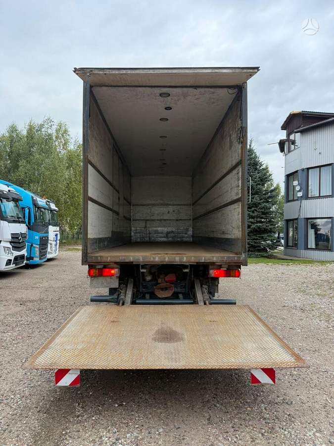 Scania R 420 6x2, isothermal trucks