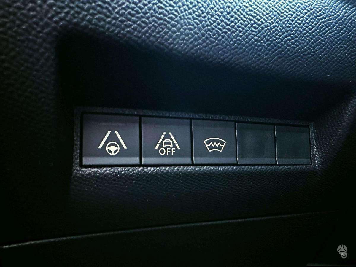 Peugeot 2008 - 9
