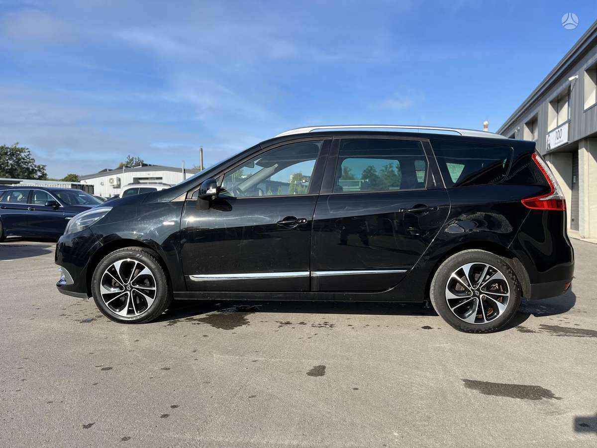 Renault Grand Scenic - 8