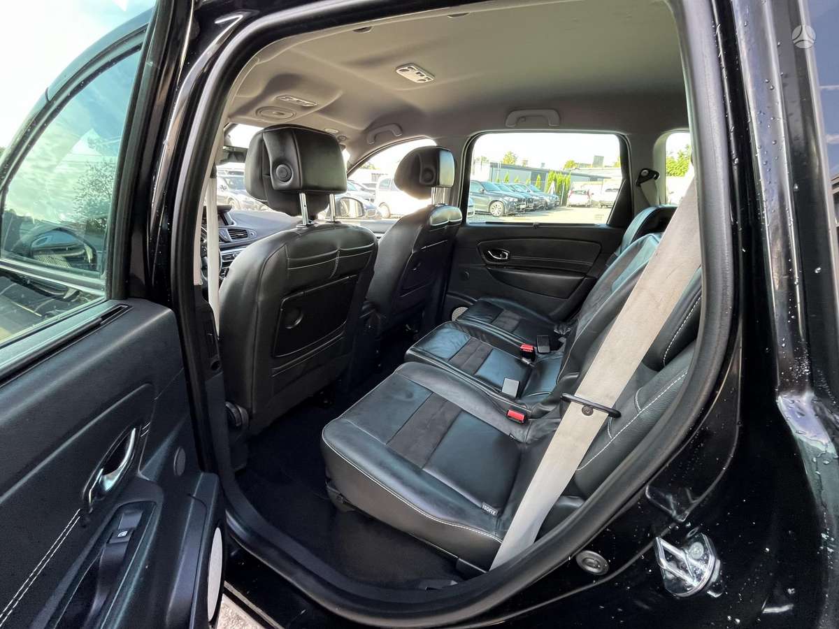 Renault Grand Scenic - 11