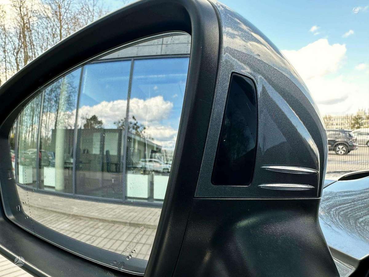 Volkswagen Tiguan Allspace - 7
