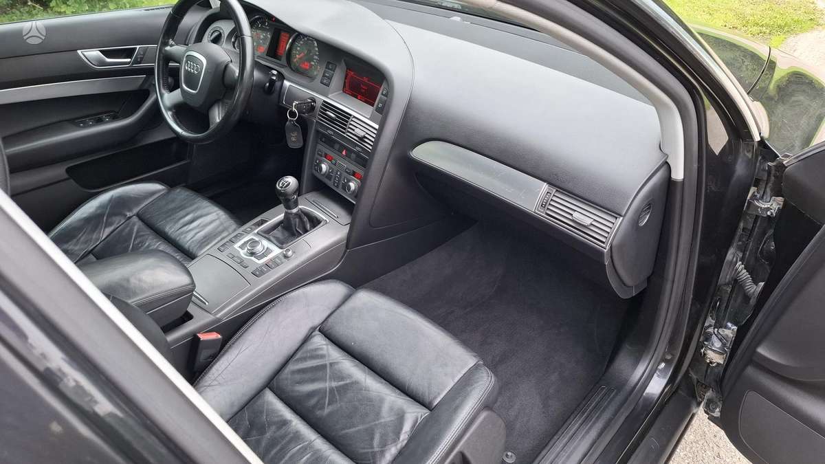 Audi A6, 2.0 l., Седан