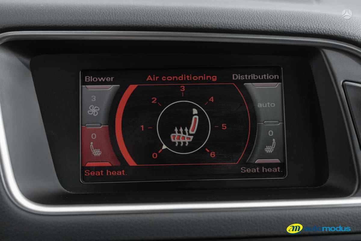 Audi Q5, 2.0 l., off-road / crossover