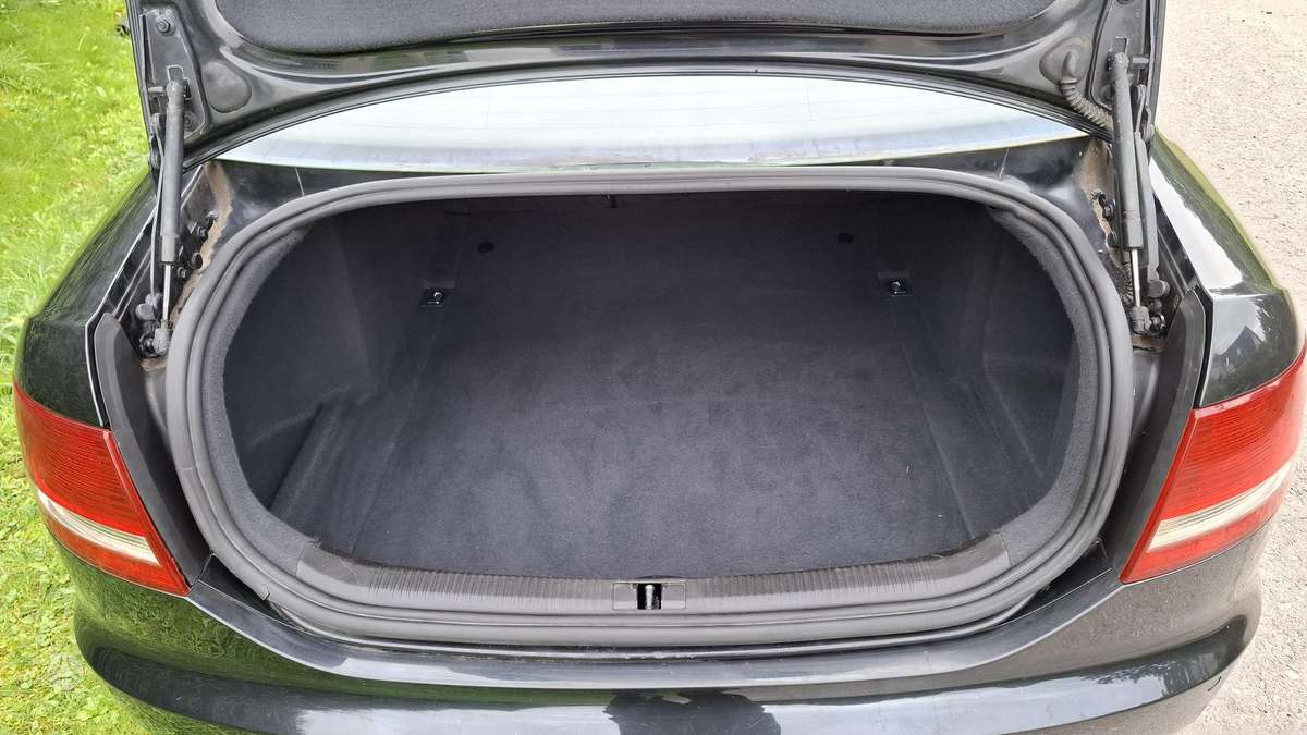 Audi A6, 2.0 l., Седан