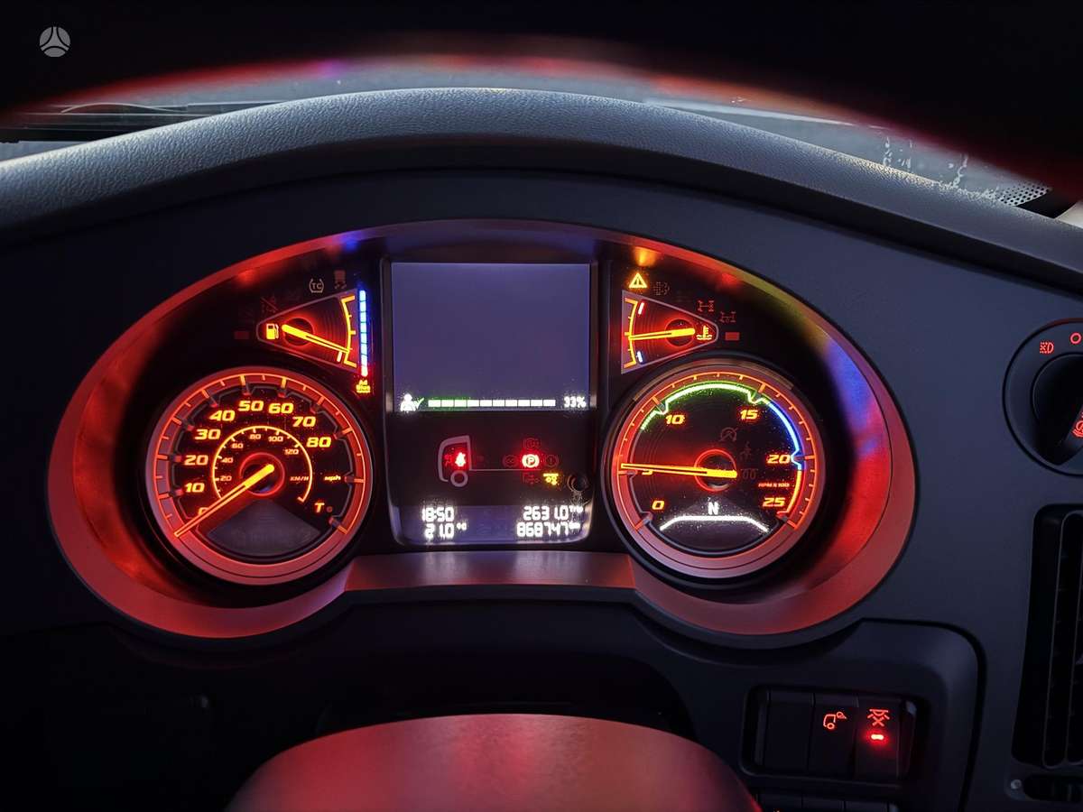 DAF FF 480, 2 спальных места