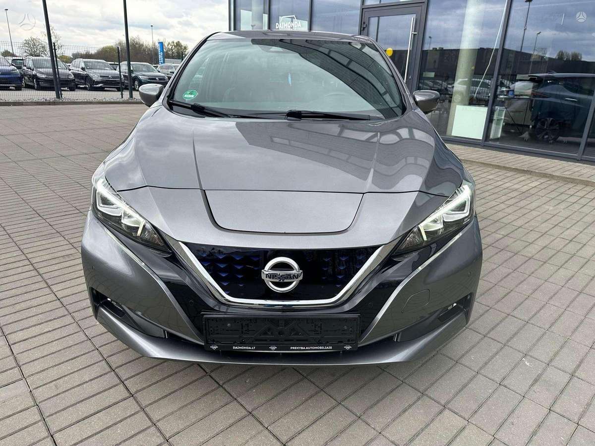 Nissan Leaf, 40 kWh, hatchback