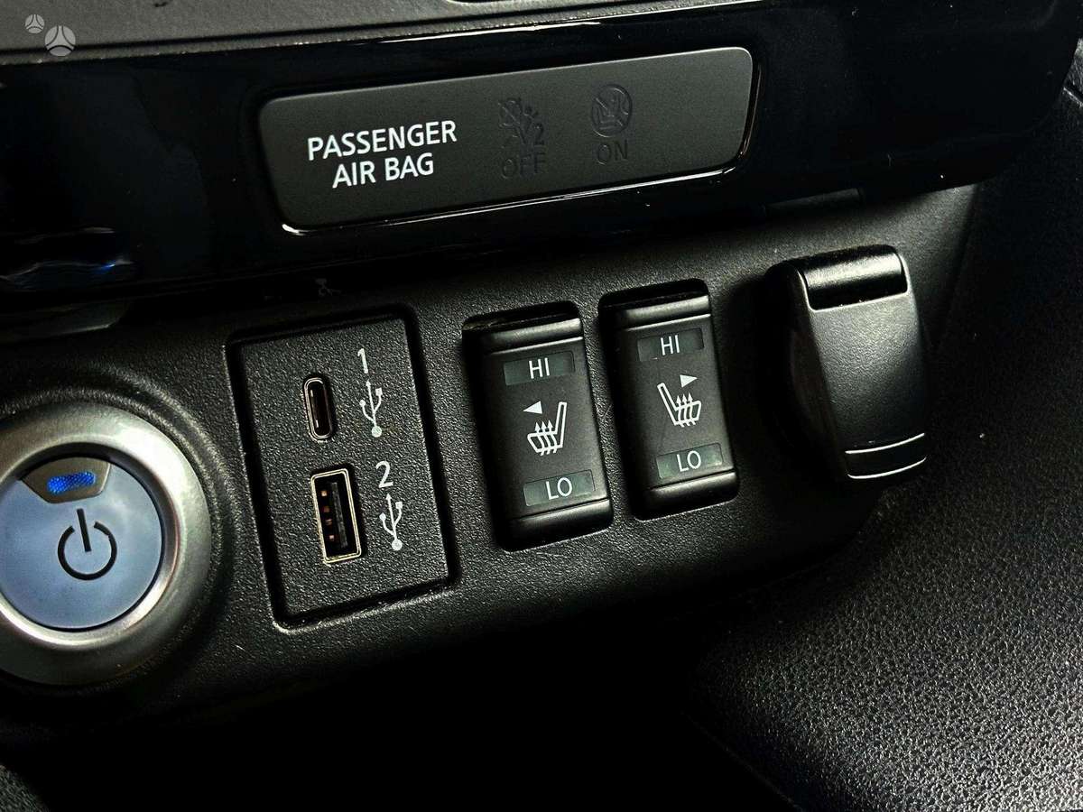 Nissan Leaf, 40 kWh, hatchback