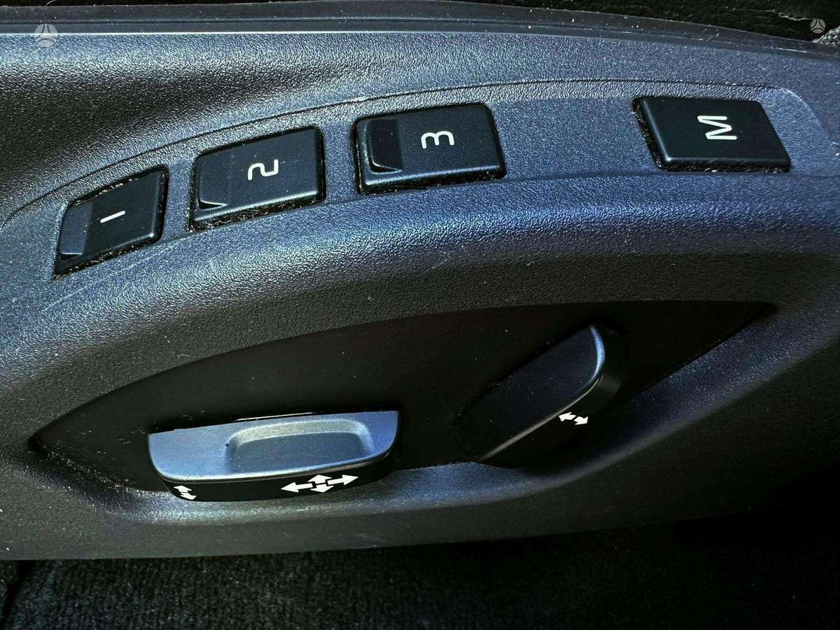 Volvo XC60 - 11