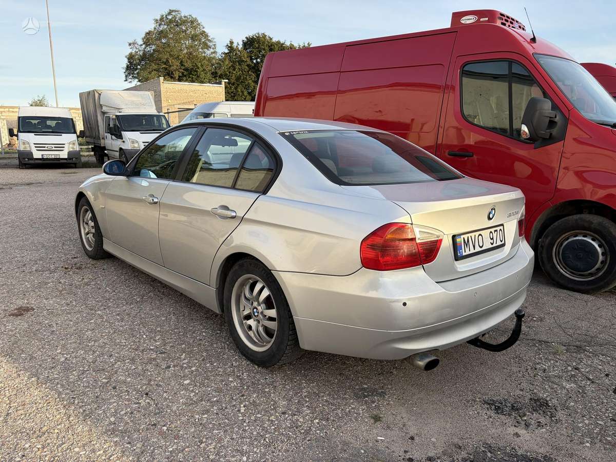 BMW 320, 2.0 l., Седан