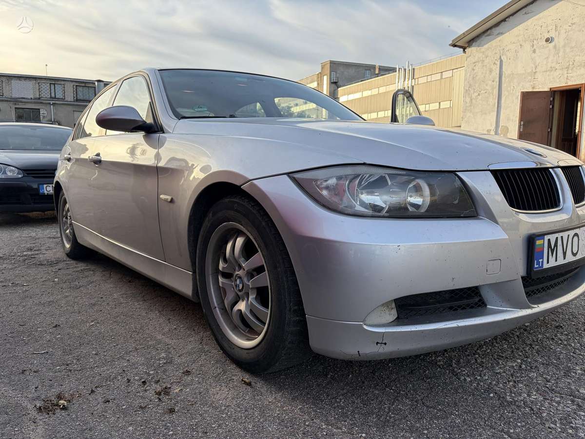 BMW 320, 2.0 l., Седан